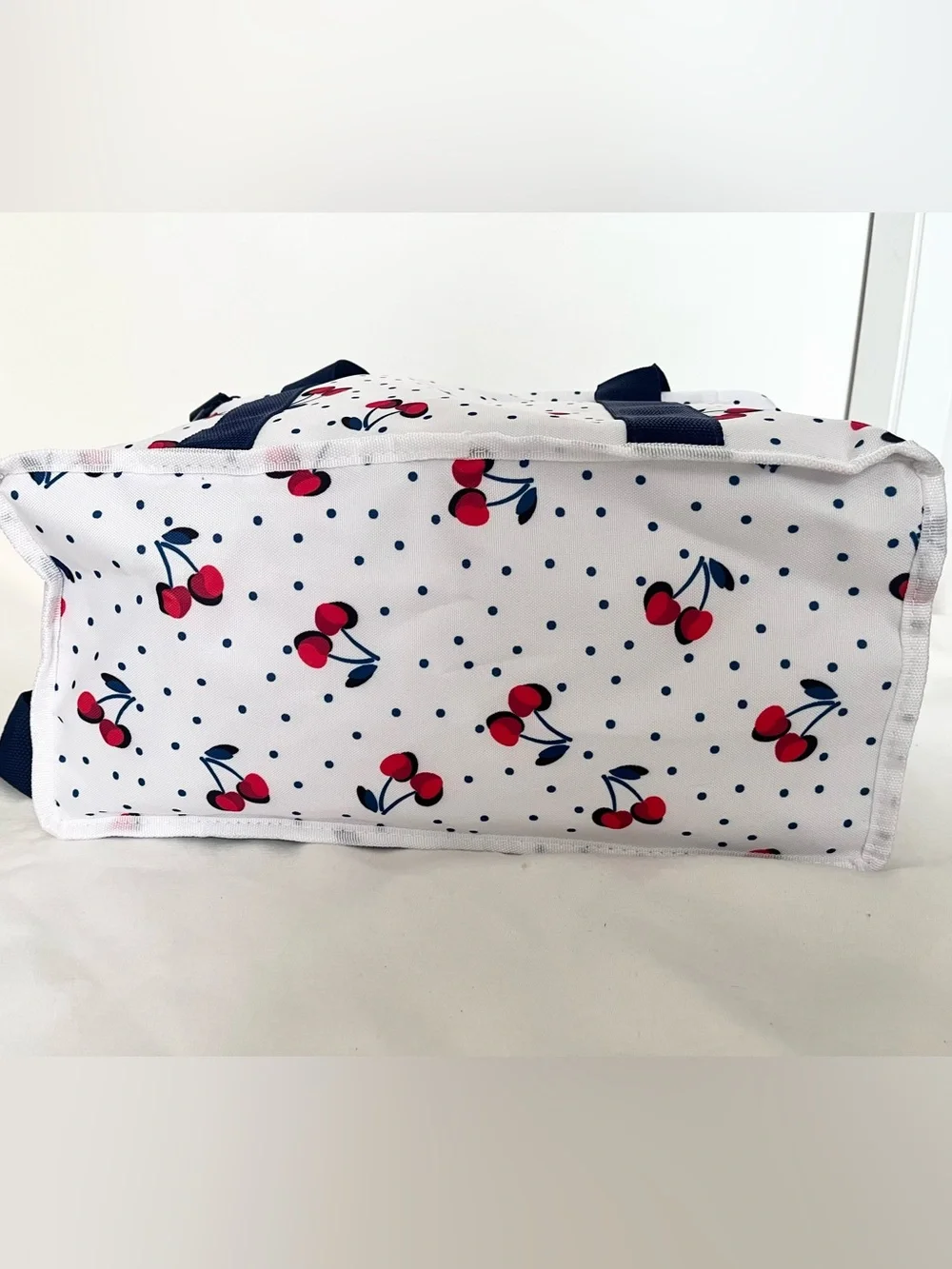 Kate Spade Vintage Insulted Cherry print cooler bag Tote NWT